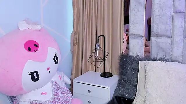 karol noa online show from September 12, 2025, 11:43 am