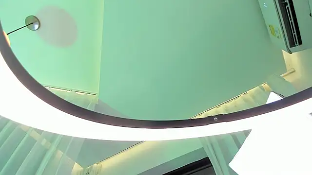 angelrossario online show from November 3, 2025, 4:36 am