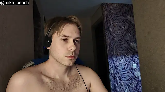 Snapshot of mike_peach chatting on February 21, 2026, 8:10 pm mike peach online show from February 21, 2026, 8:10 pm