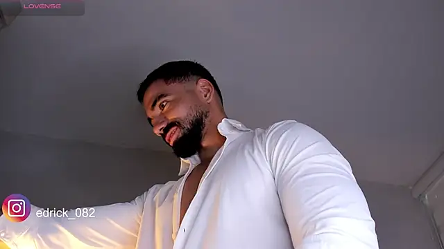 Snapshot of edrick_walton1 chatting on January 12, 2025, 2:19 pm edrick walton1 online show from January 12, 2025, 2:19 pm