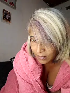Goodgirlsue 77 online show from April 23, 2026, 6:58 am