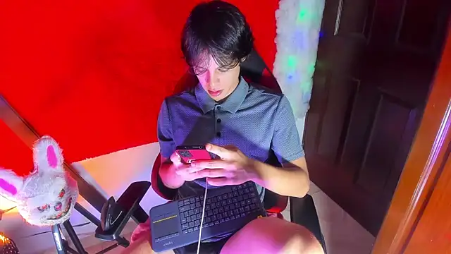 LilOwen  online show from February 2, 2026, 6:39 pm