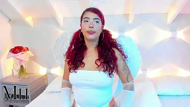 Snapshot of MizzHell chatting on October 31, 2025, 1:12 pm MizzHell online show from October 31, 2025, 1:12 pm