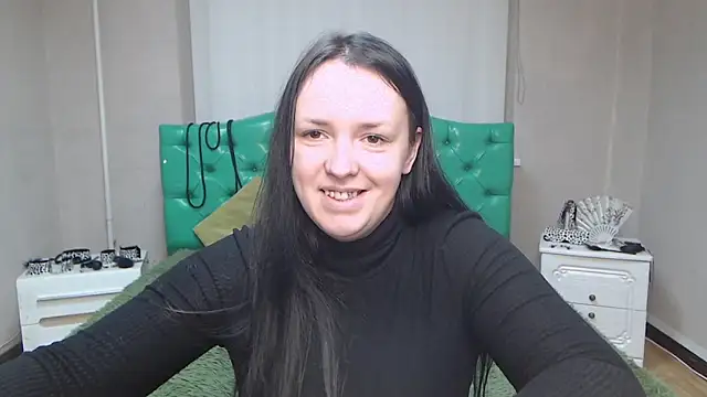 IsabelBlackberry online show from December 15, 2024, 9:13 am