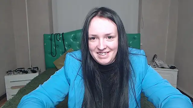 IsabelBlackberry online show from December 15, 2024, 3:20 pm