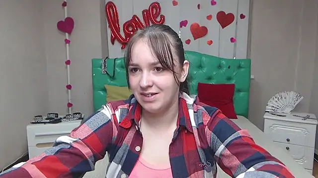 Snapshot of IsabelBlackberry chatting on April 1, 2026, 5:19 am IsabelBlackberry online show from April 1, 2026, 5:19 am