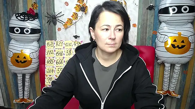 MarieSho online show from November 4, 2025, 5:56 pm