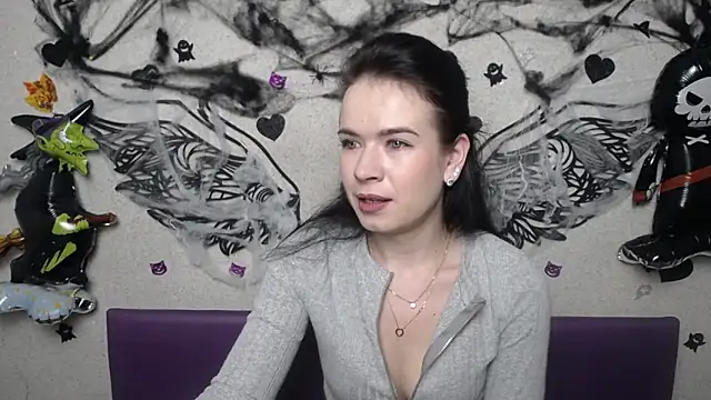 Snapshot of JasmineKouch chatting on November 9, 2025, 6:23 am JasmineKouch online show from November 9, 2025, 6:23 am