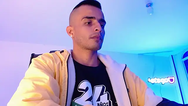 crosnosCarter online show from March 4, 2025, 2:27 am