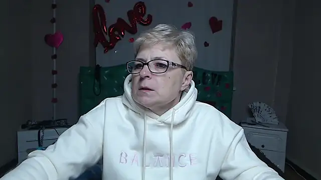 EmiliaGree online show from February 4, 2026, 6:25 pm