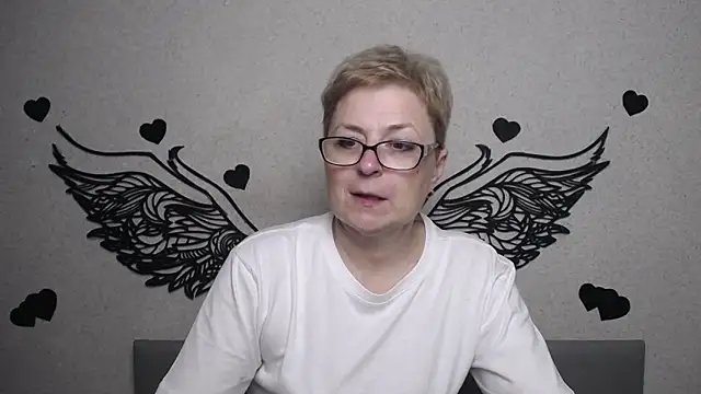 EmiliaGree online show from May 31, 2026, 5:20 pm