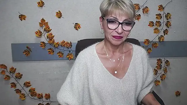 EllaBonito online show from December 8, 2024, 3:35 pm