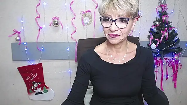 EllaBonito online show from December 19, 2024, 6:23 am