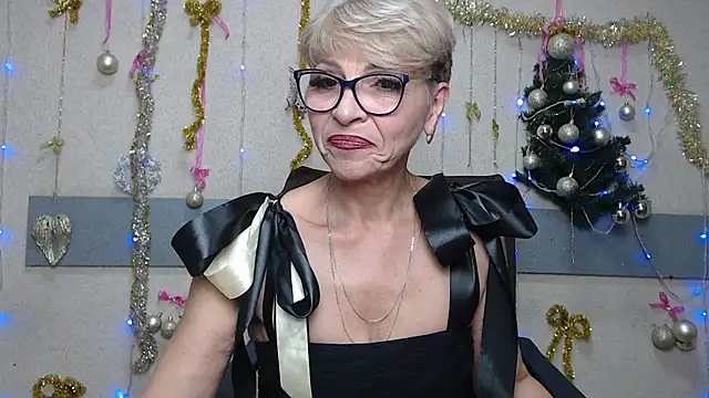 EllaBonito online show from December 16, 2025, 6:29 am