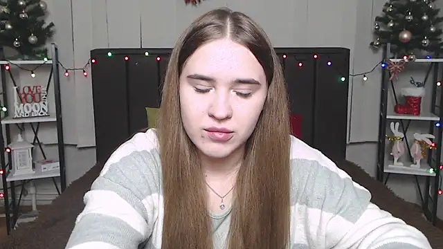 LauraHlot online show from January 10, 2025, 4:22 am