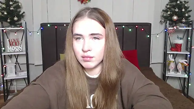 LauraHlot online show from January 10, 2025, 7:32 pm