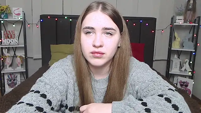 LauraHlot online show from January 18, 2025, 9:55 pm