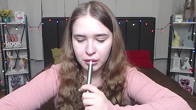 LauraHlot online show from January 22, 2025, 6:31 pm