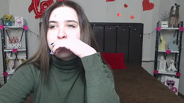 LauraHlot online show from February 20, 2025, 6:24 pm