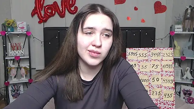 LauraHlot online show from March 1, 2025, 9:15 pm