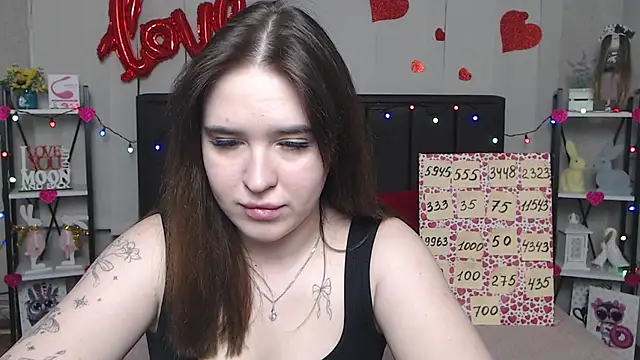 LauraHlot online show from March 19, 2025, 1:40 pm