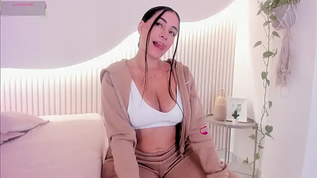 Sofia  rivera online show from February 24, 2026, 4:05 pm