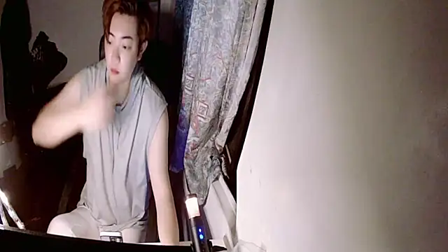 Snapshot of ZYN__0322 chatting on March 2, 2025, 11:29 am ZYN 0322 online show from March 2, 2025, 11:29 am