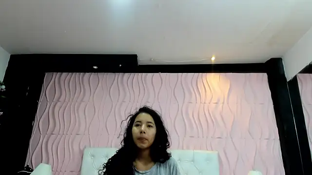 SofiSinfull online show from February 11, 2025, 1:09 pm