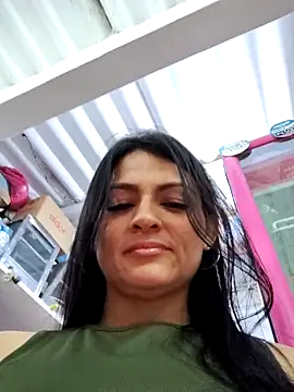 Linda Lars online show from April 23, 2026, 2:02 am