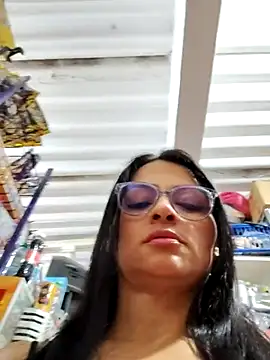Linda Lars online show from May 8, 2026, 2:06 am