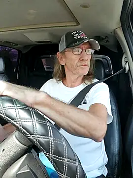 Snapshot of coolbrease10 chatting on September 19, 2025, 6:08 pm coolbrease10 online show from September 19, 2025, 6:08 pm