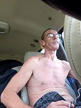 Snapshot of coolbrease10 chatting on October 6, 2025, 10:40 pm coolbrease10 online show from October 6, 2025, 10:40 pm