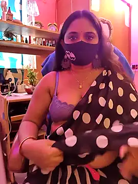 Snapshot of nisha_baby2 chatting on October 11, 2025, 7:18 am nisha baby2 online show from October 11, 2025, 7:18 am