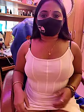 Snapshot of nisha_baby2 chatting on October 15, 2025, 6:46 am nisha baby2 online show from October 15, 2025, 6:46 am