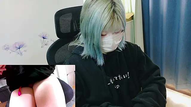 Snapshot of hazuki_8008 chatting on March 30, 2026, 1:28 am hazuki 8008 online show from March 30, 2026, 1:28 am