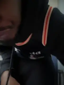 Snapshot of MobyDxck chatting on December 14, 2024, 11:23 pm MobyDxck online show from December 14, 2024, 11:23 pm