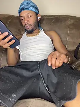 Snapshot of MobyDxck chatting on March 8, 2025, 9:40 pm MobyDxck online show from March 8, 2025, 9:40 pm