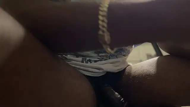 Snapshot of MobyDxck chatting on November 9, 2025, 8:56 am MobyDxck online show from November 9, 2025, 8:56 am