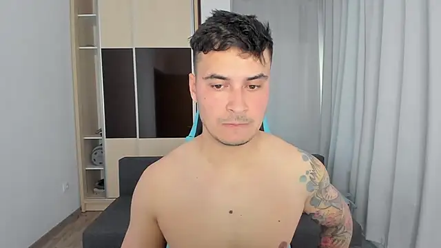 MatMalonne online show from October 29, 2025, 2:19 pm