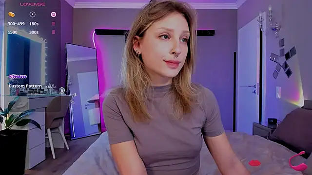 Snapshot of lilyvibe chatting on January 7, 2025, 8:10 pm lilyvibe online show from January 7, 2025, 8:10 pm