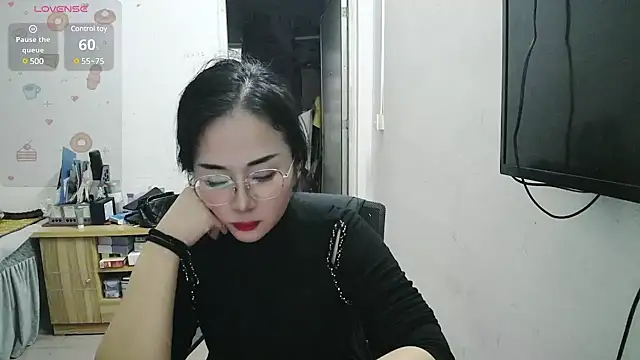 Helen-6 online show from December 3, 2024, 9:44 am