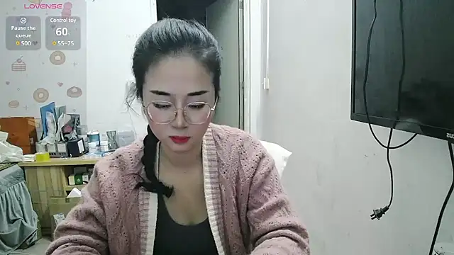 Helen-6 online show from December 23, 2024, 11:14 am