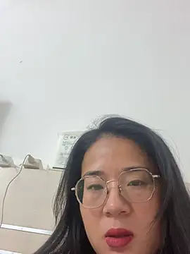 Helen-6 online show from January 3, 2025, 4:48 pm