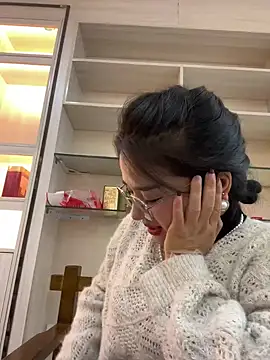 Helen-6 online show from January 17, 2025, 5:53 am
