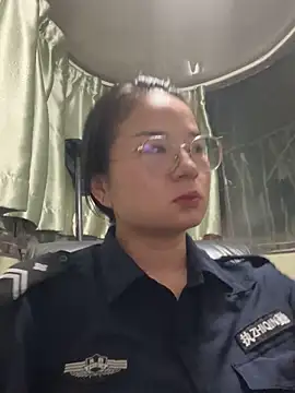 Helen-6 online show from September 11, 2025, 5:57 pm