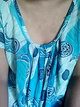 Snapshot of Ralisha_Rani chatting on October 9, 2025, 5:38 am Ralisha Rani online show from October 9, 2025, 5:38 am