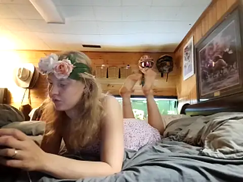 Ryan and Aurora online show from June 4, 2026, 6:47 pm