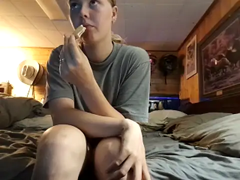 Ryan and Aurora online show from June 17, 2026, 10:10 pm