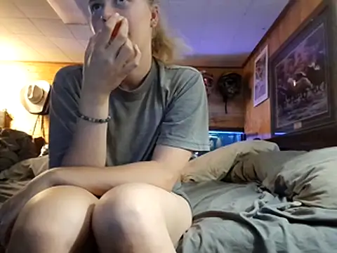 Ryan and Aurora online show from June 19, 2026, 9:51 pm