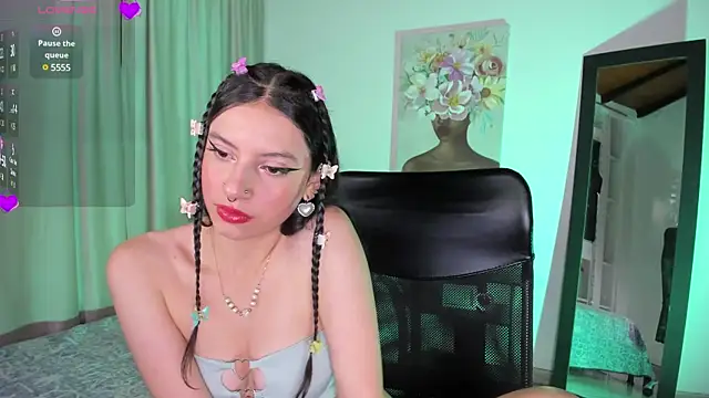 LiaWhite x online show from February 1, 2025, 11:32 am